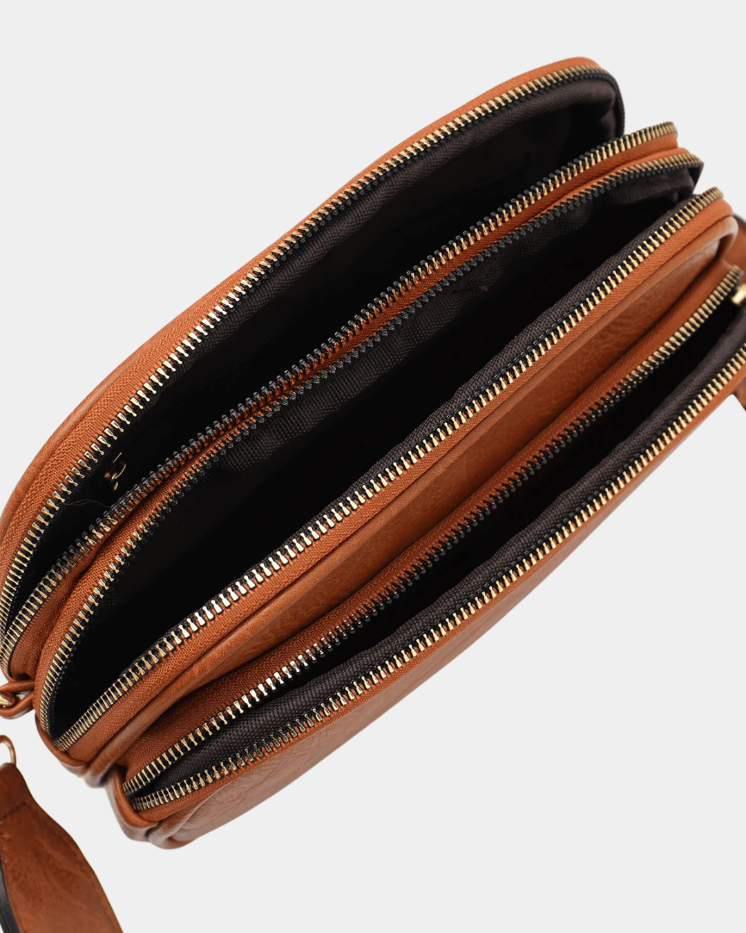 Bolsa Suelen em couro legítimo