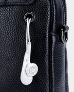 Bolsa Bia compacta transversal em couro