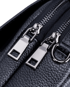 Bolsa Bia compacta transversal em couro