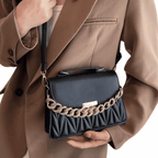 Bolsa Mara com corrente grossa de couro
