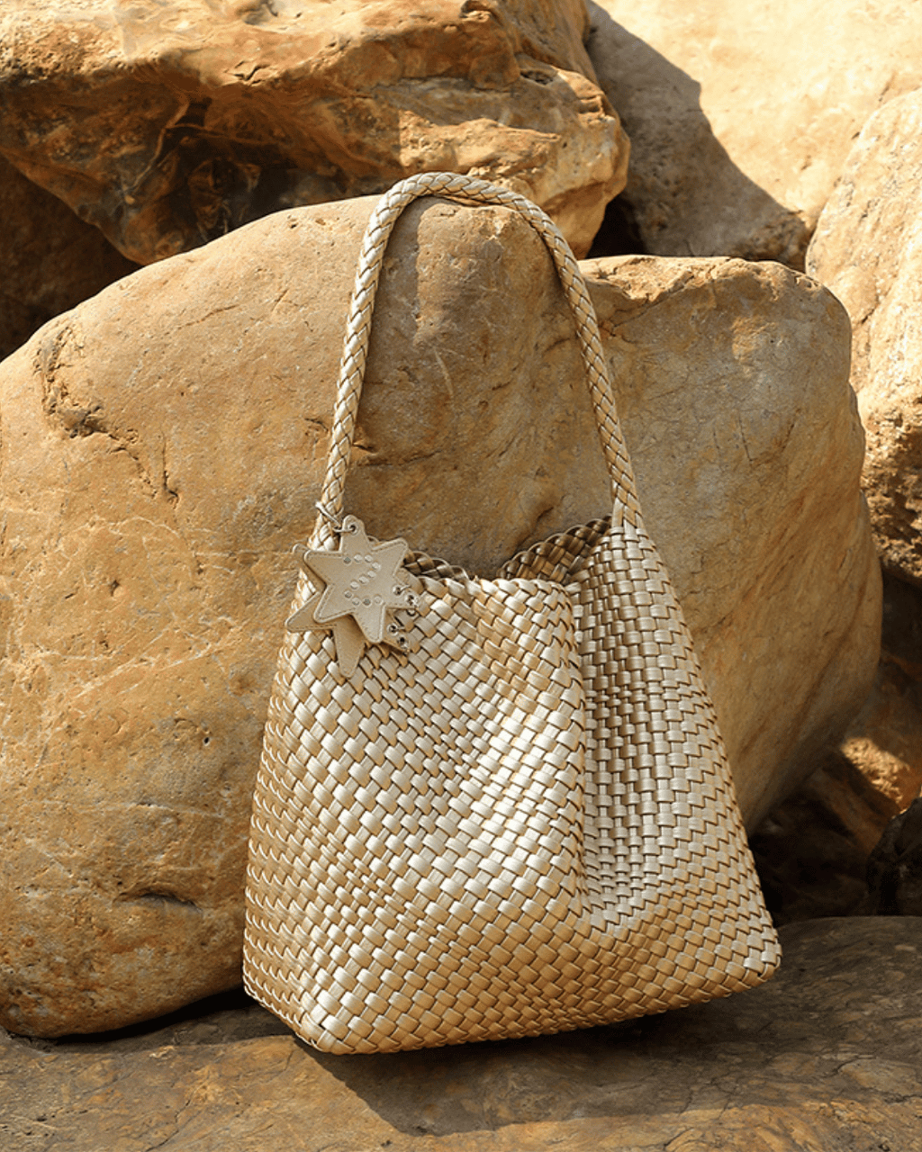 Bolsa Hobo Firenze Intrecciato Couro textura