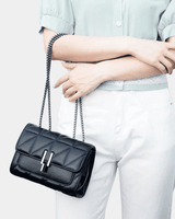 Bolsa Nina em couro acolchoado