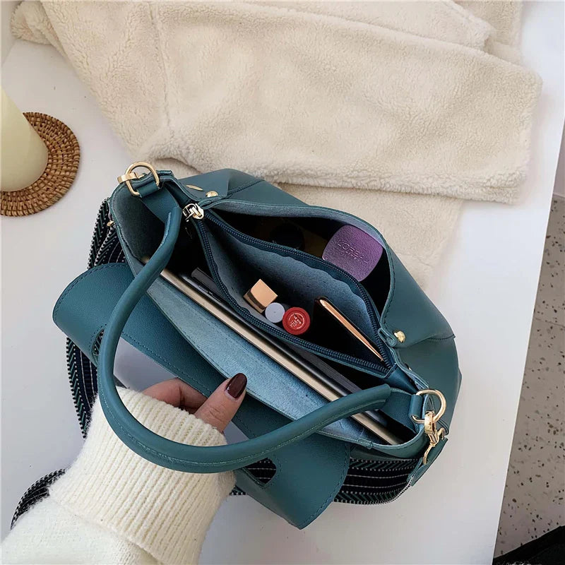 Bolsa elegante em couro genuíno