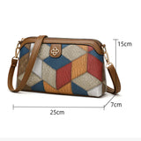 Bolsa Luana em couro com estampa geométric