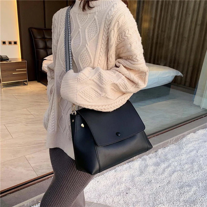 Bolsa elegante em couro genuíno