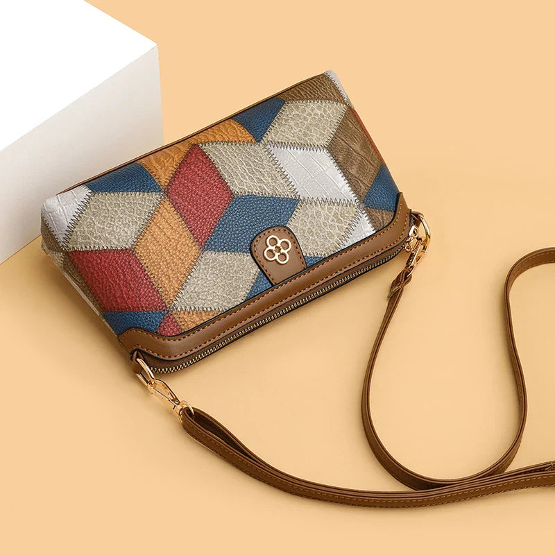 Bolsa Luana em couro com estampa geométric