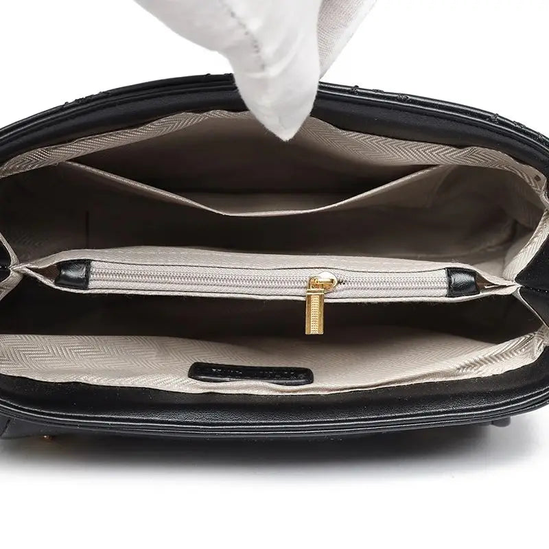 Bolsa Ana Lucia em couro acolchoado
